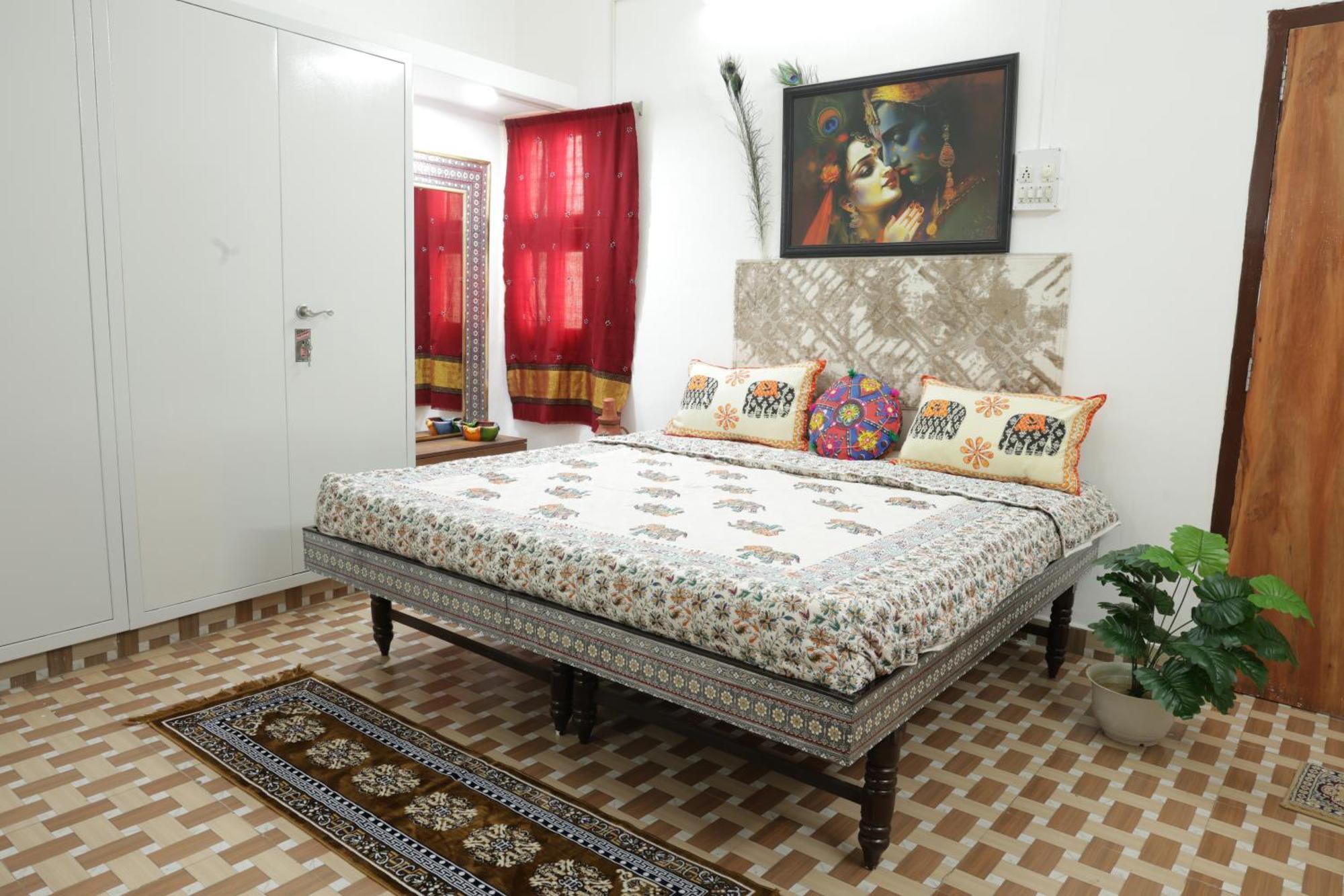 Prag View Heritage Homestay Бхудж Экстерьер фото
