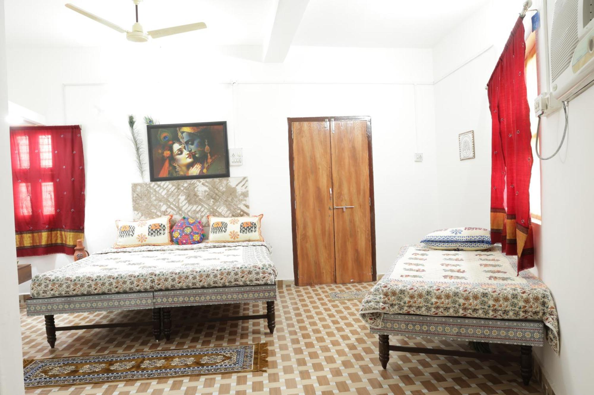 Prag View Heritage Homestay Бхудж Экстерьер фото