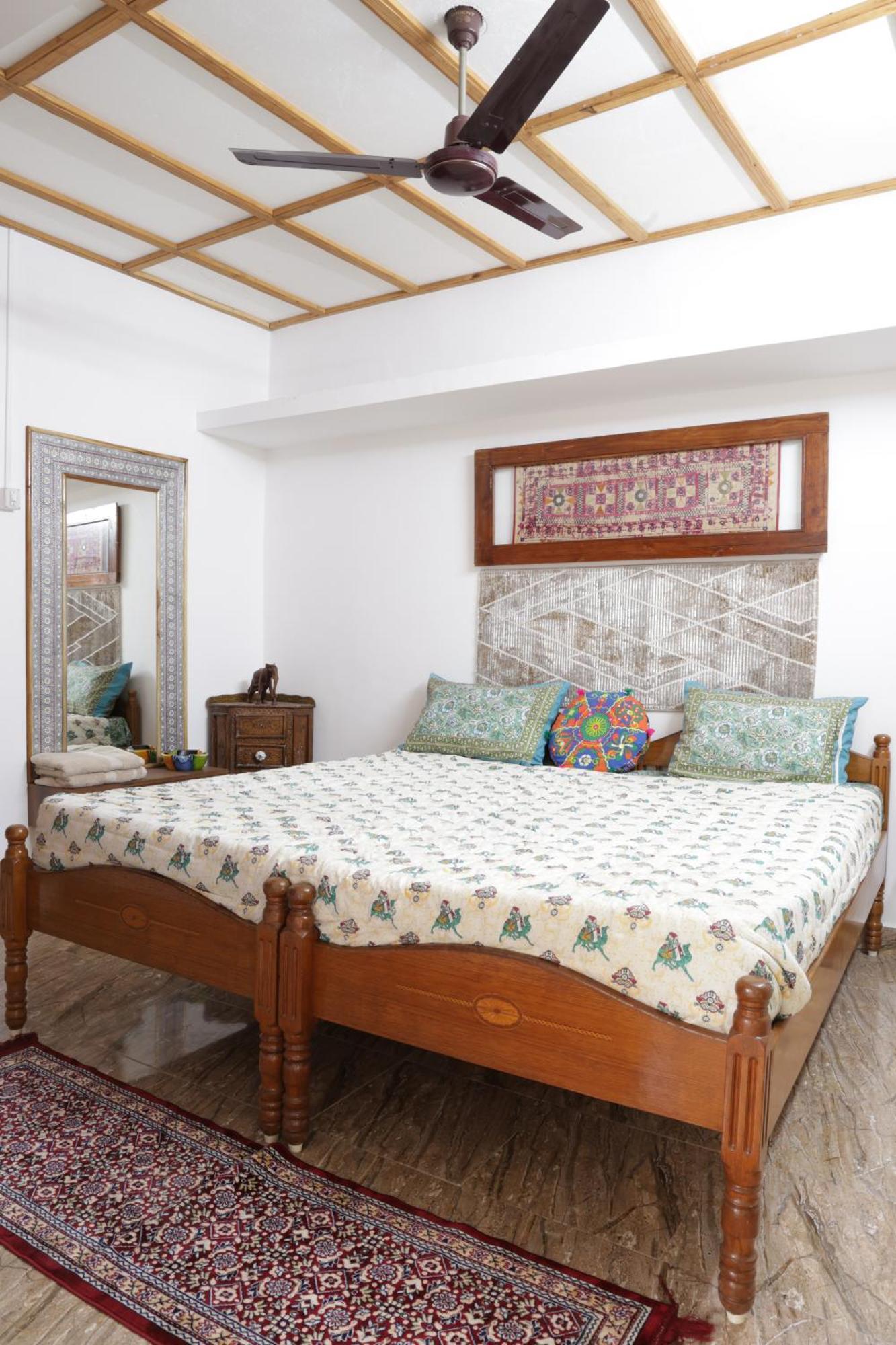 Prag View Heritage Homestay Бхудж Экстерьер фото